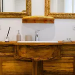 Casa Di Fantaye By Happyhostorino Torino