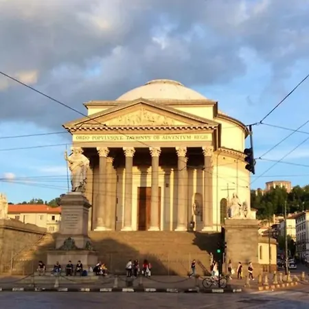Casa Di Fantaye By Happyhostorino Apartment Turin