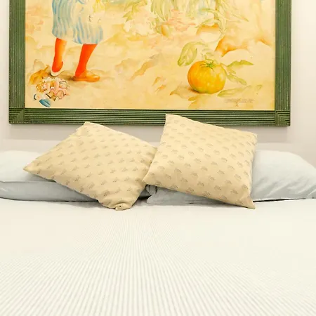 Casa Di Fantaye By Happyhostorino Turin