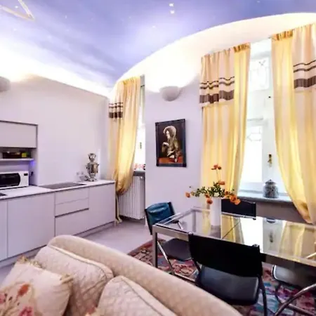 Casa Di Fantaye By Happyhostorino Apartment Turin